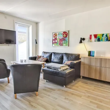 Arna - 2-3km From The Sea By Interhome *