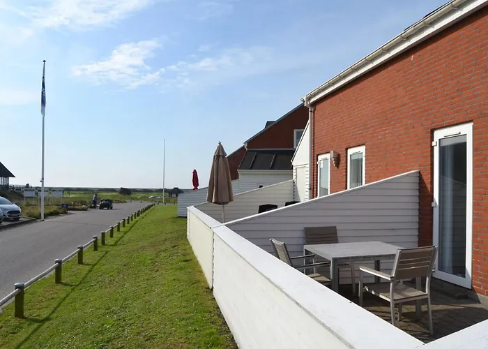 Arna - 2-3km From The Sea By Interhome